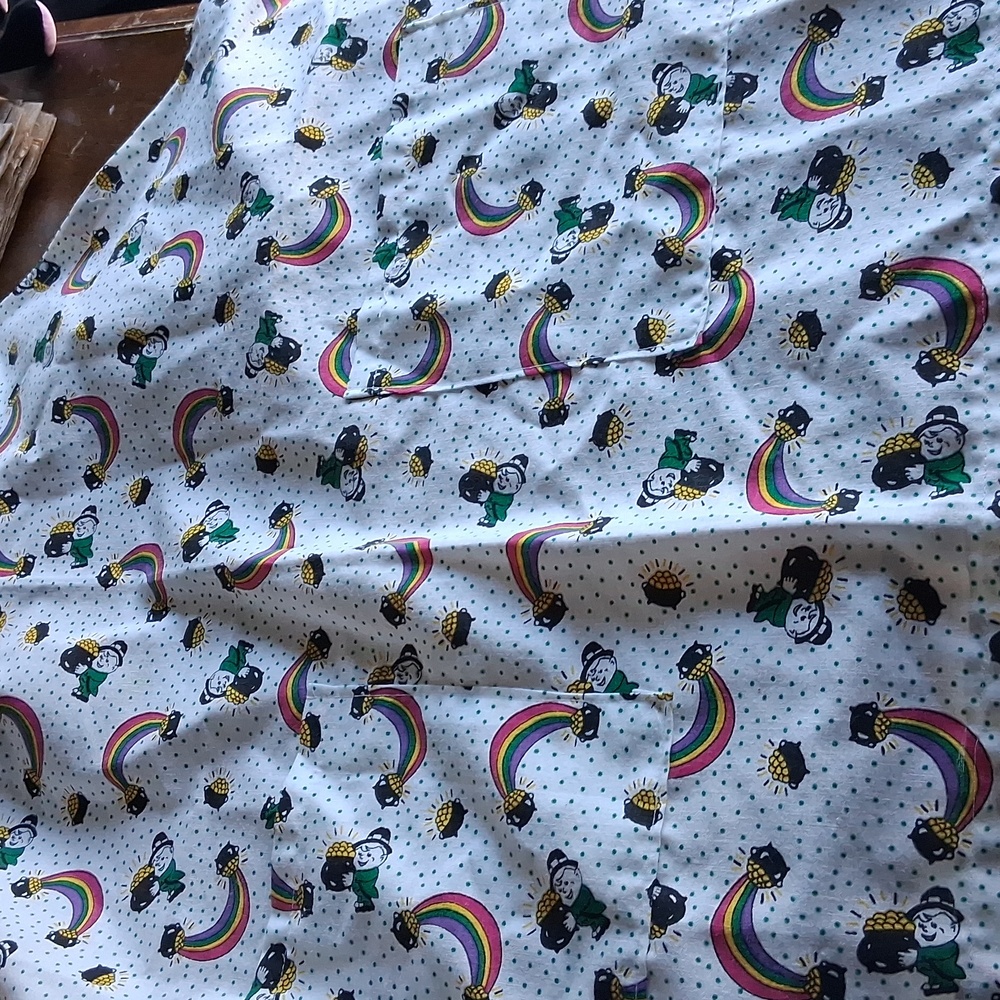 St Patricks Apron - Picture 2 of 5
